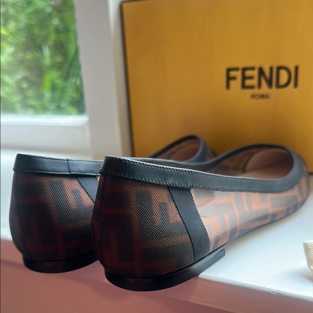 Fendi Colibrì Black and Brown FF Mesh Flats - Picture 5 of 6